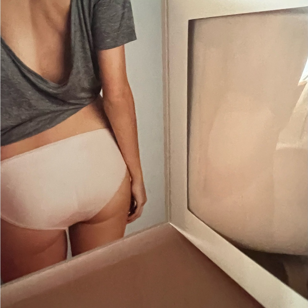 NIB Fashion Forms Buty Cream Panty/Large